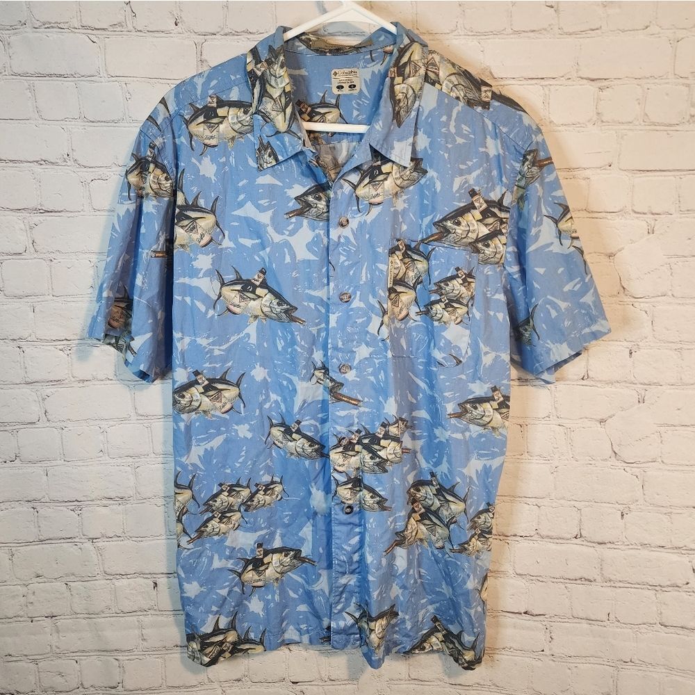 Men's Columbia Button-Down Shirt, Size Large